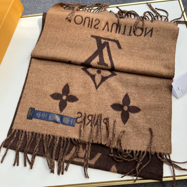 Louis Vuitton Scarf LVC00500